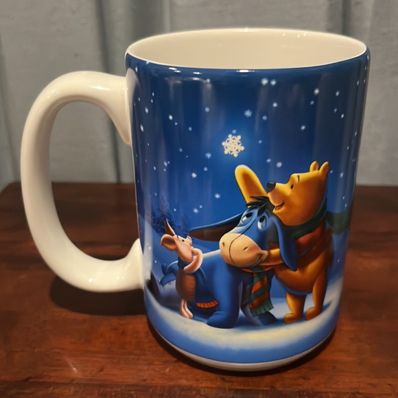 NIB Disney Store Exclusive Winnie the Pooh, Eeyore, Piglet Holiday Snowflake Mug - Picture 4 of 16